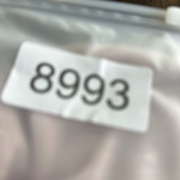 NWOT Victoria Secret Women's Pale Pink Long Sleeve Top Open Back - Size Medium - Picture 5 of 5